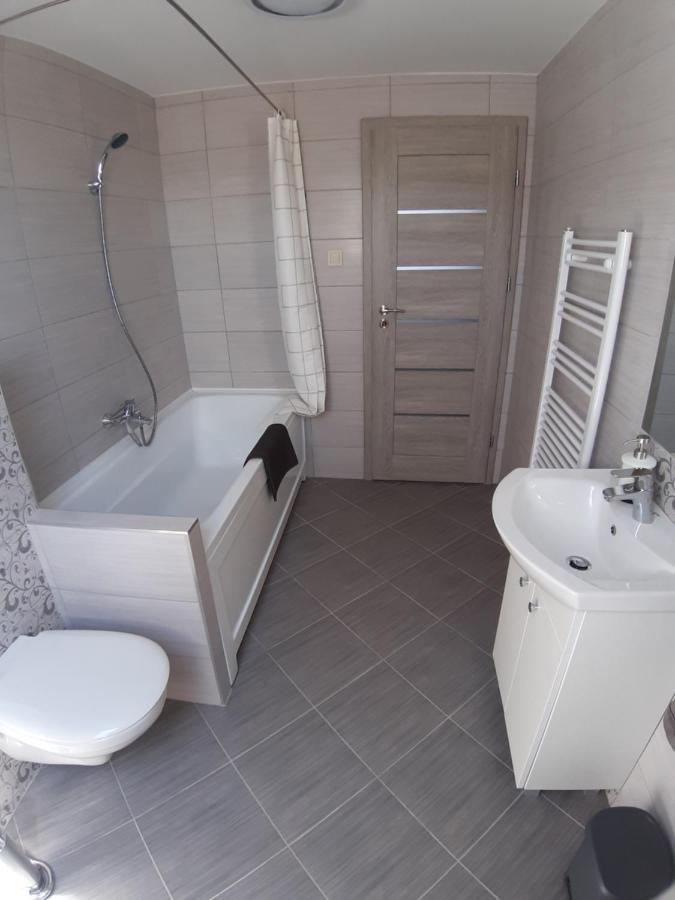 Profi Keco Apartman Balatonalmádi Εξωτερικό φωτογραφία