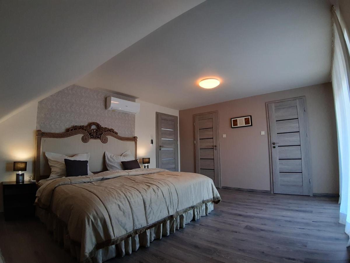 Profi Keco Apartman Balatonalmádi Εξωτερικό φωτογραφία