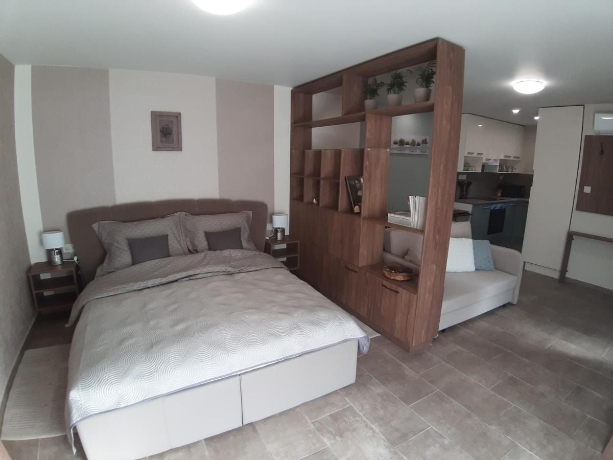 Profi Keco Apartman Balatonalmádi Εξωτερικό φωτογραφία