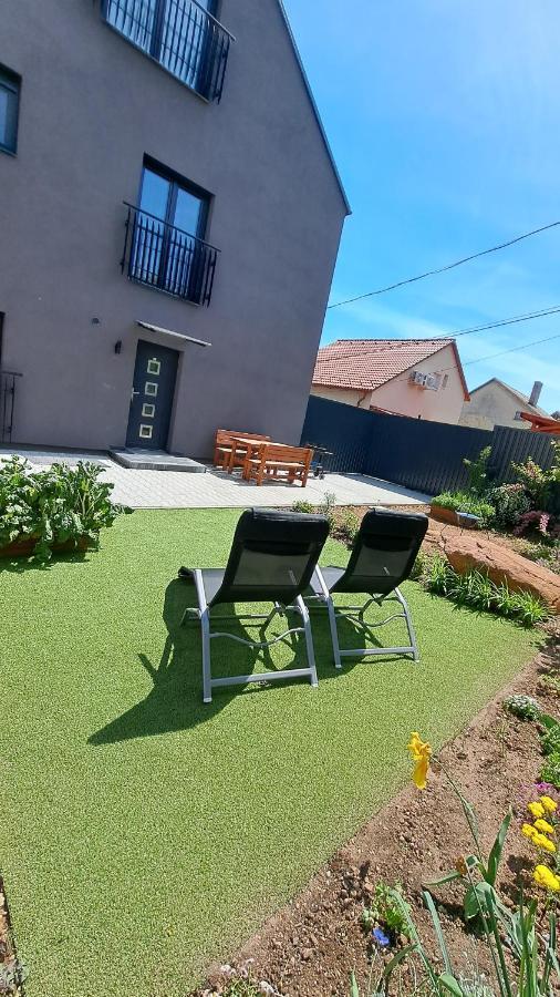 Profi Keco Apartman Balatonalmádi Εξωτερικό φωτογραφία