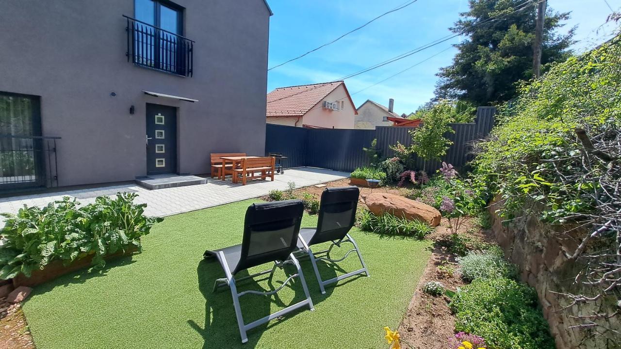 Profi Keco Apartman Balatonalmádi Εξωτερικό φωτογραφία